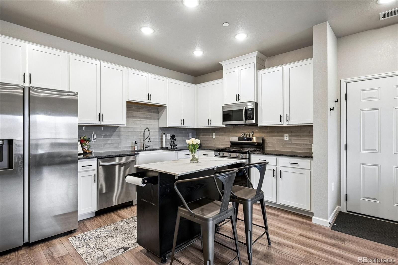 MLS Image #5 for 9962 w victoria place,littleton, Colorado
