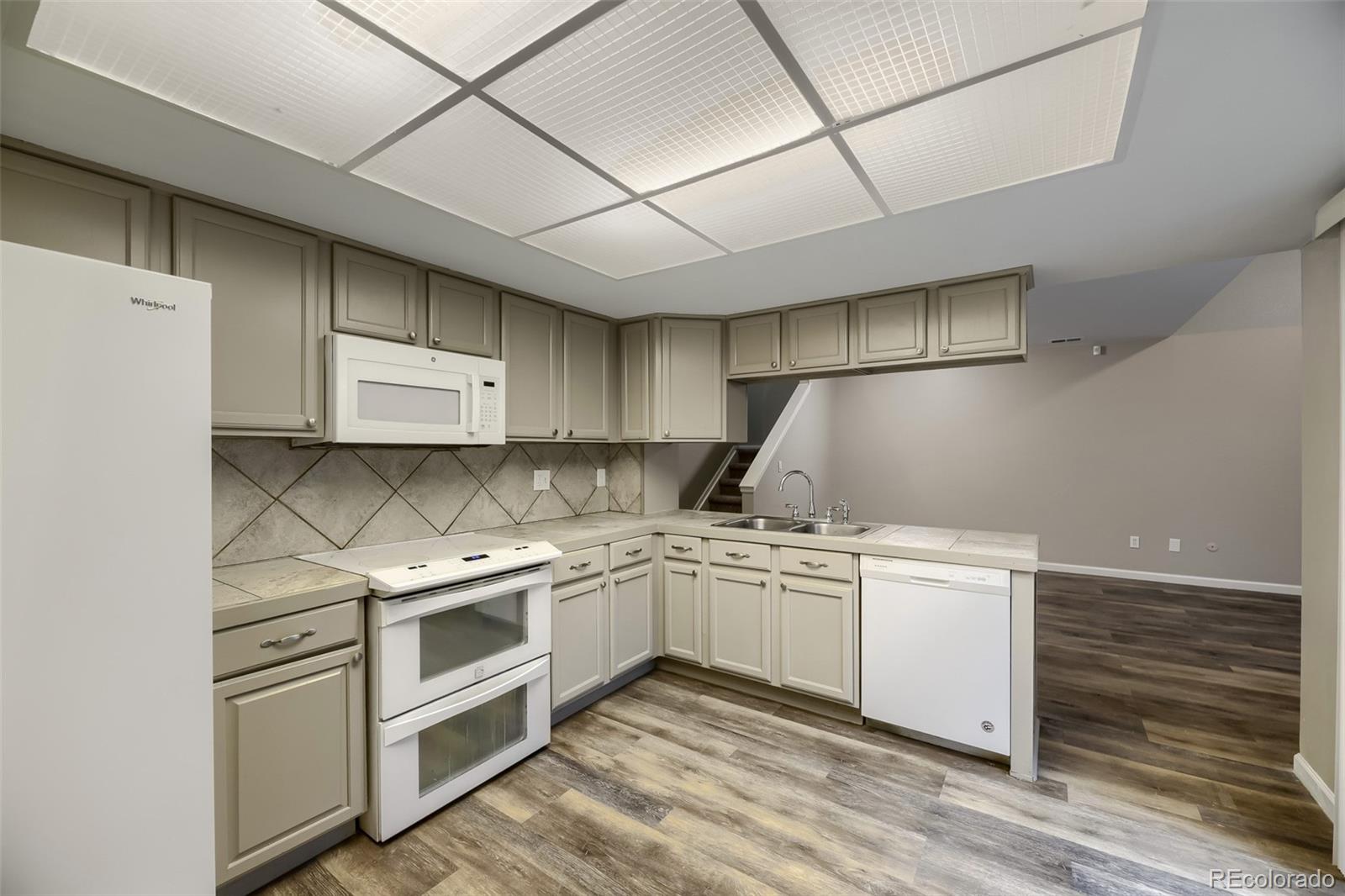 MLS Image #7 for 2181 s victor street,aurora, Colorado