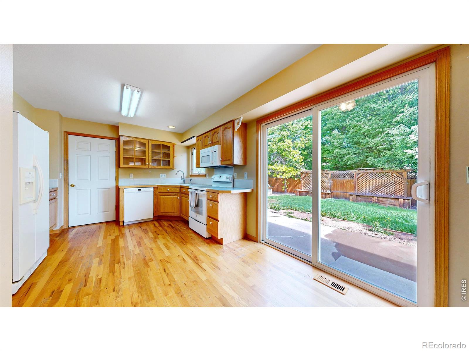 MLS Image #8 for 104 e welch avenue,berthoud, Colorado