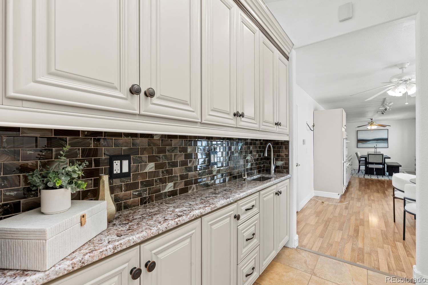 MLS Image #16 for 8027 s dover street,littleton, Colorado