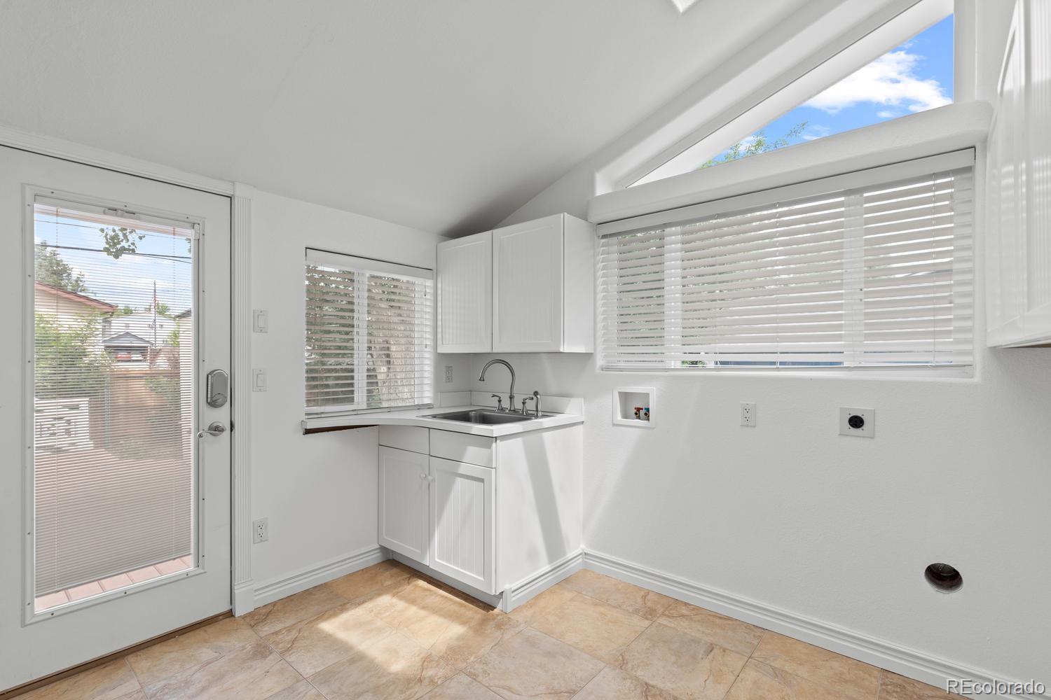 MLS Image #17 for 8027 s dover street,littleton, Colorado