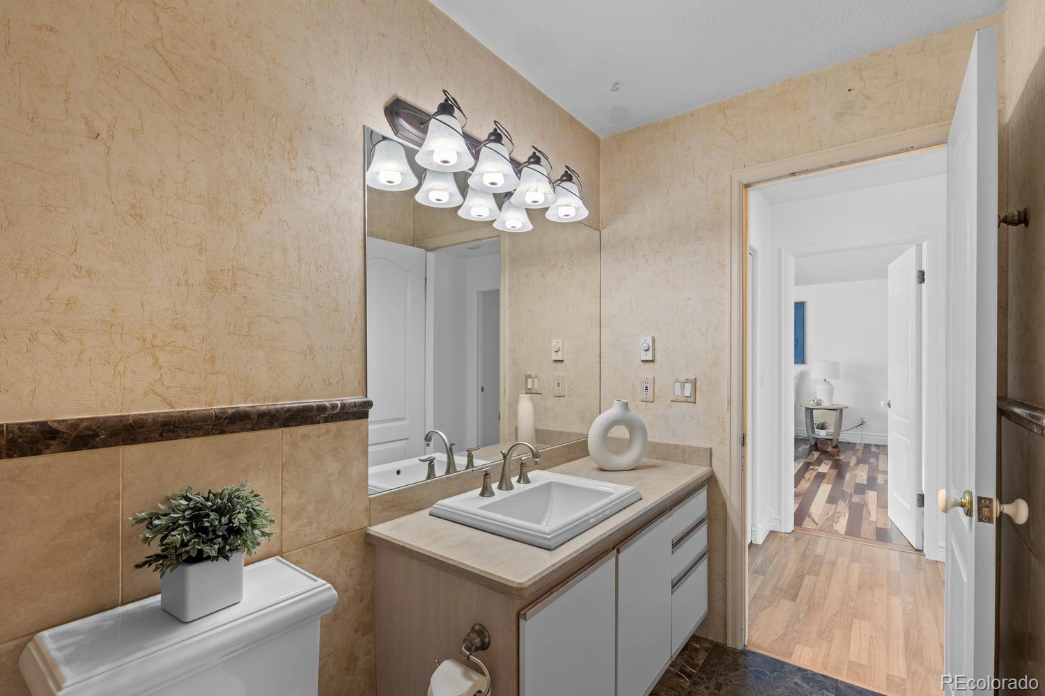 MLS Image #25 for 8027 s dover street,littleton, Colorado