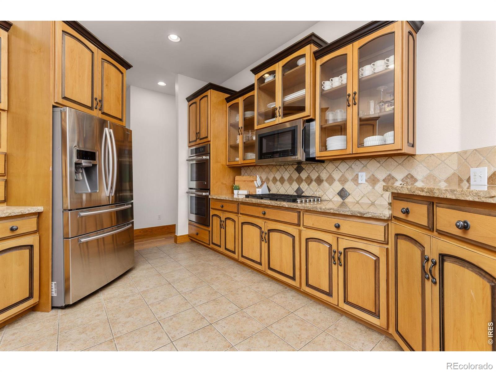 MLS Image #12 for 1190  trails end court,windsor, Colorado
