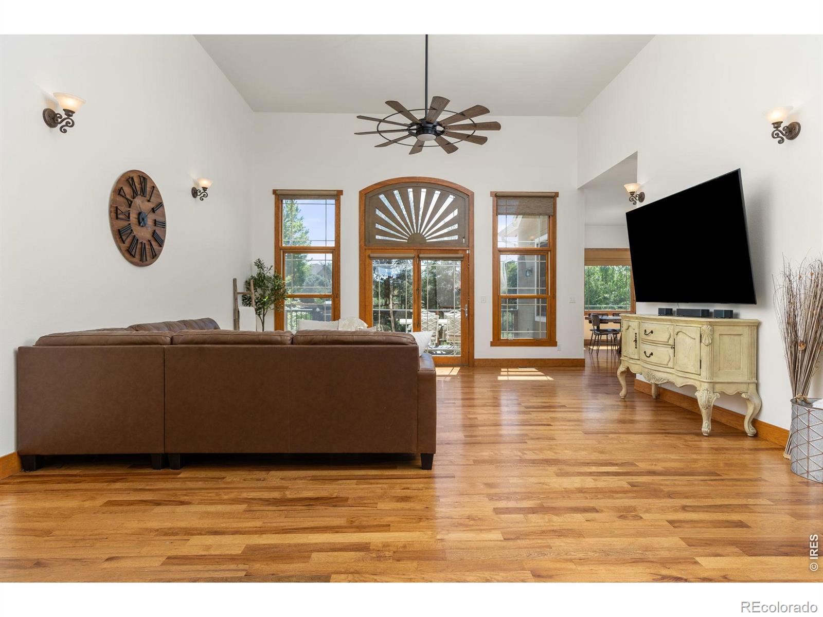 MLS Image #6 for 1190  trails end court,windsor, Colorado