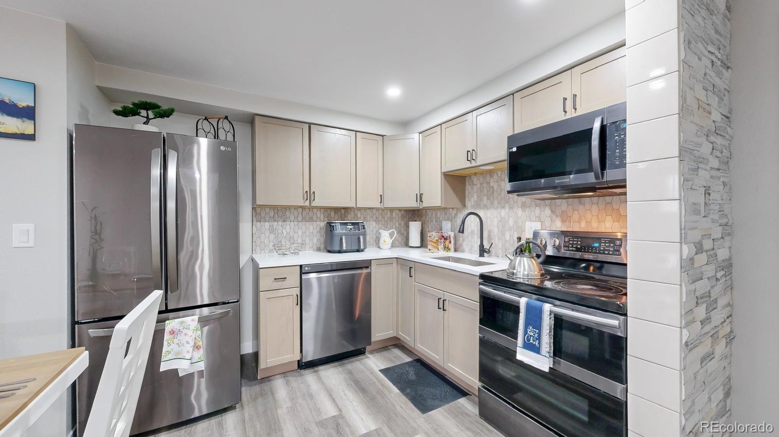 MLS Image #5 for 8826 e florida ,denver, Colorado
