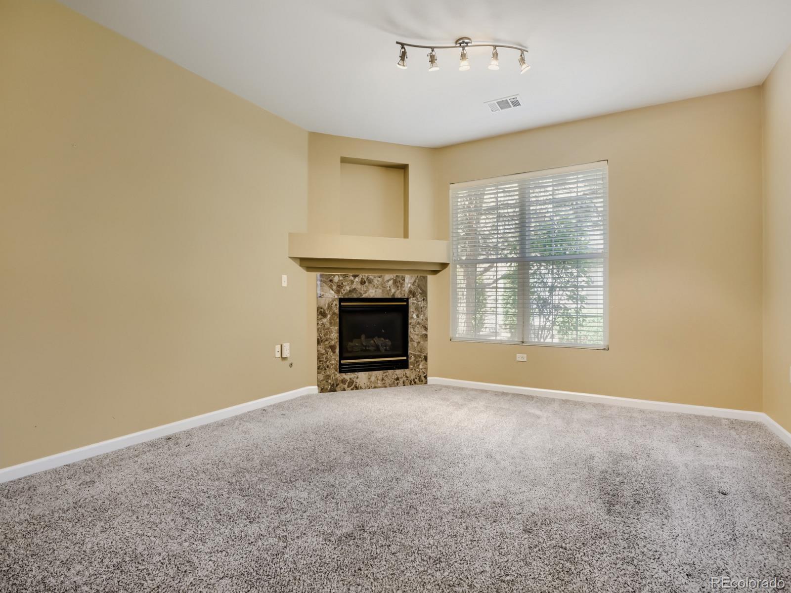 MLS Image #2 for 4045 s crystal circle 102,aurora, Colorado