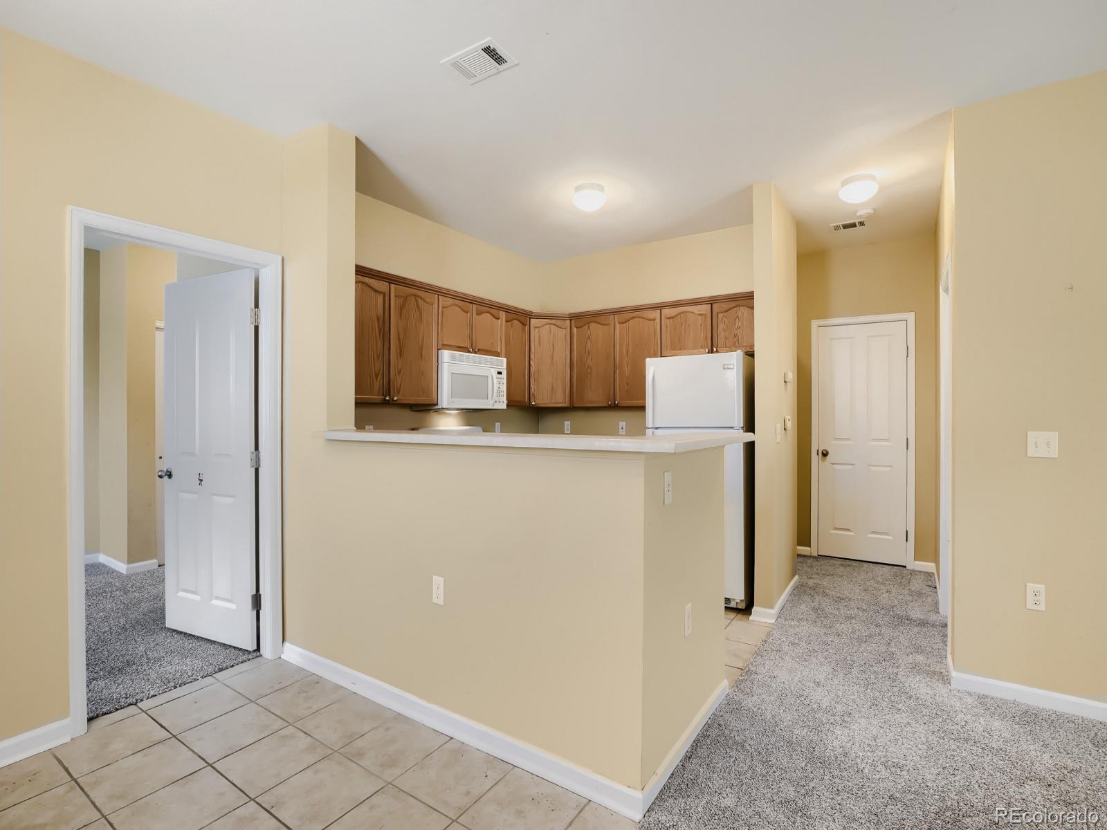 MLS Image #5 for 4045 s crystal circle 102,aurora, Colorado