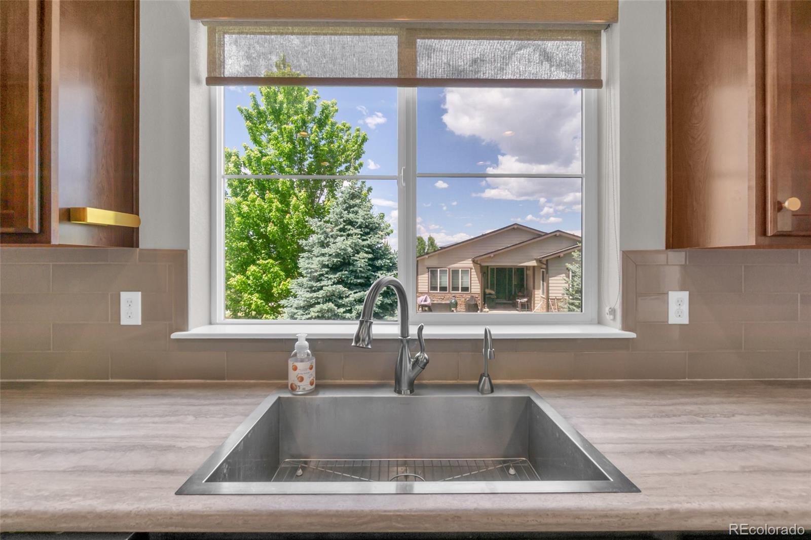 MLS Image #10 for 138  starlight circle,erie, Colorado