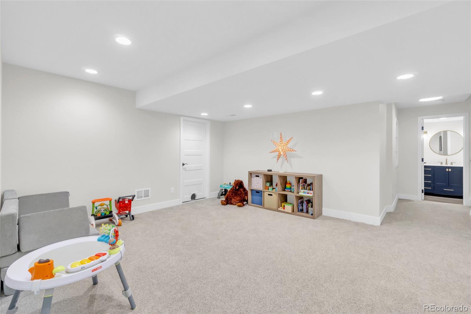 MLS Image #33 for 138  starlight circle,erie, Colorado