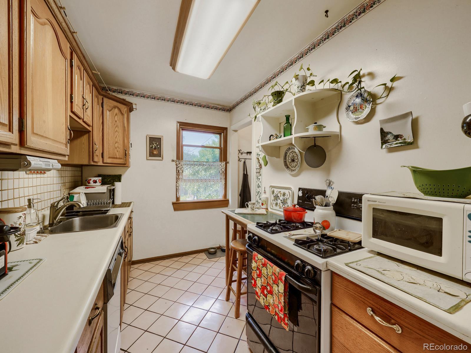 MLS Image #7 for 1535  poplar street,denver, Colorado
