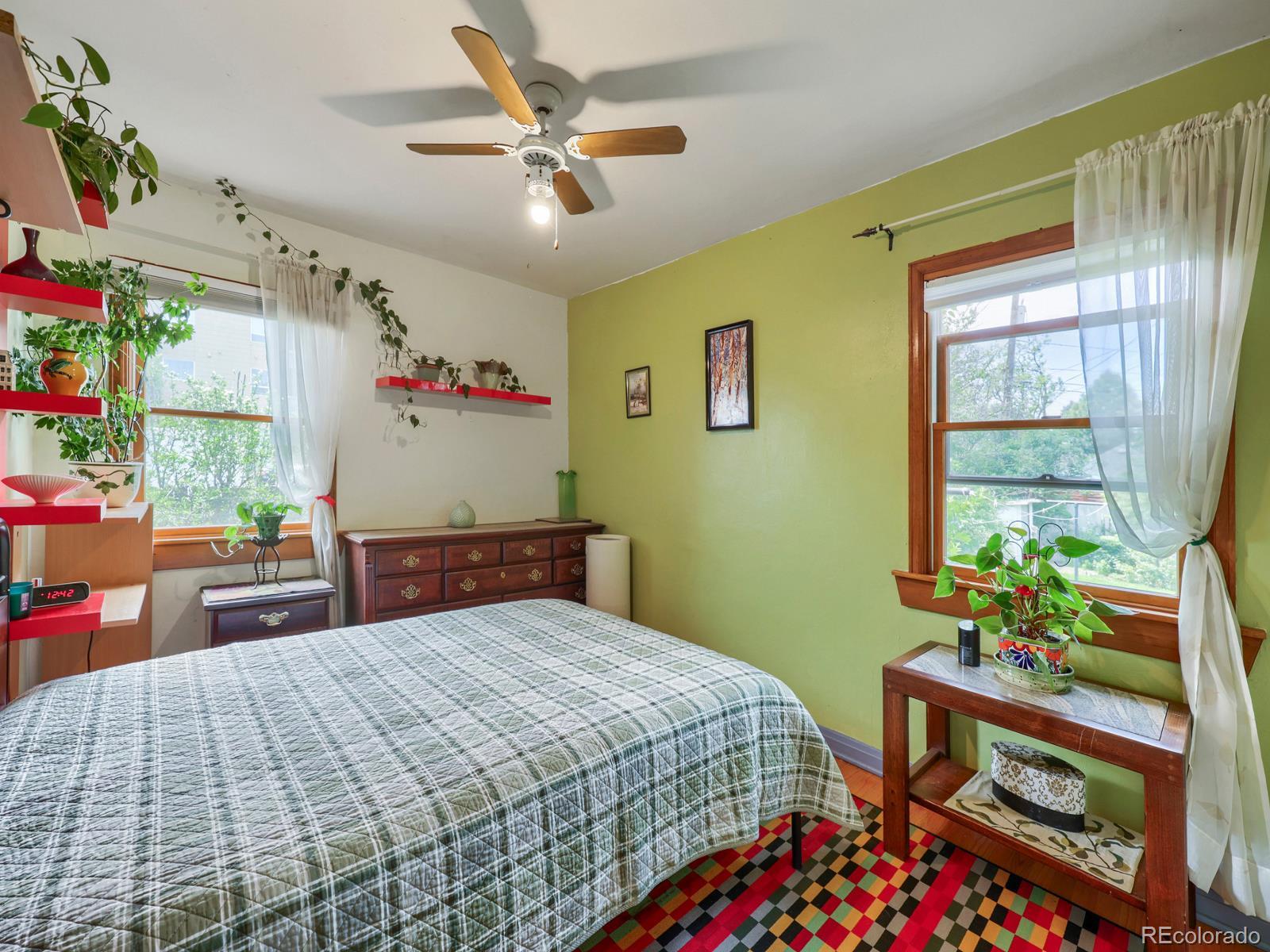 MLS Image #8 for 1535  poplar street,denver, Colorado