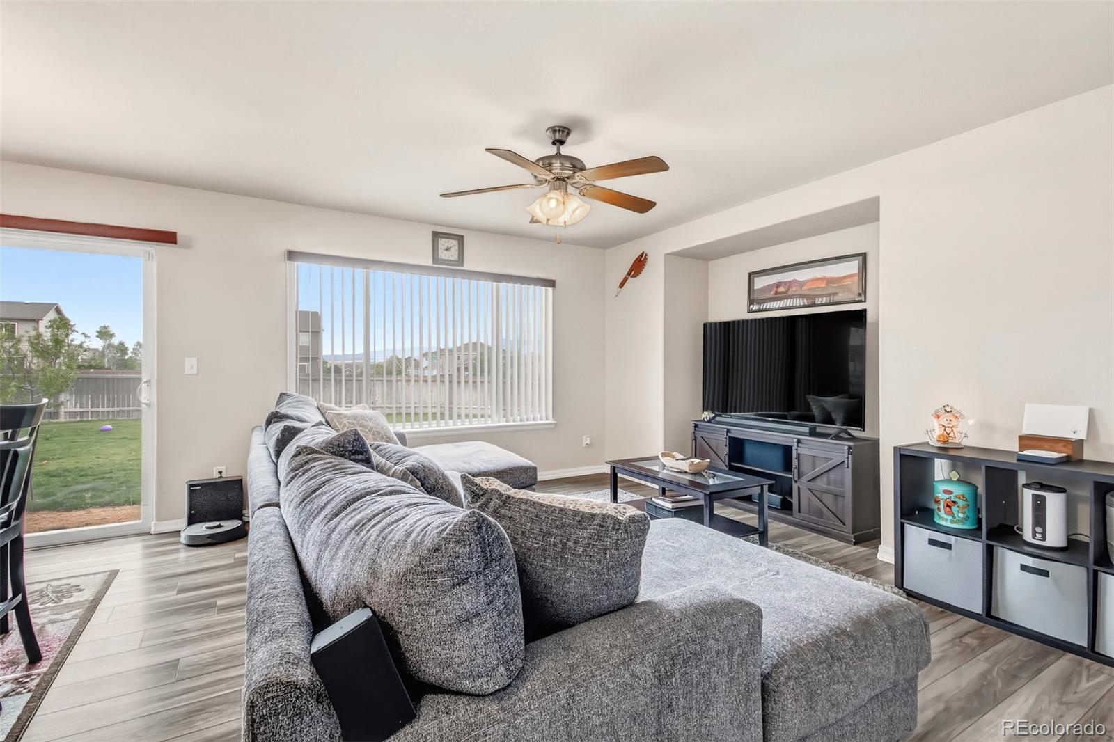 MLS Image #4 for 6005  san mateo drive,colorado springs, Colorado