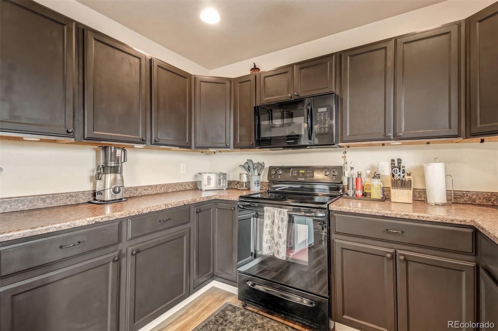 MLS Image #9 for 6005  san mateo drive,colorado springs, Colorado