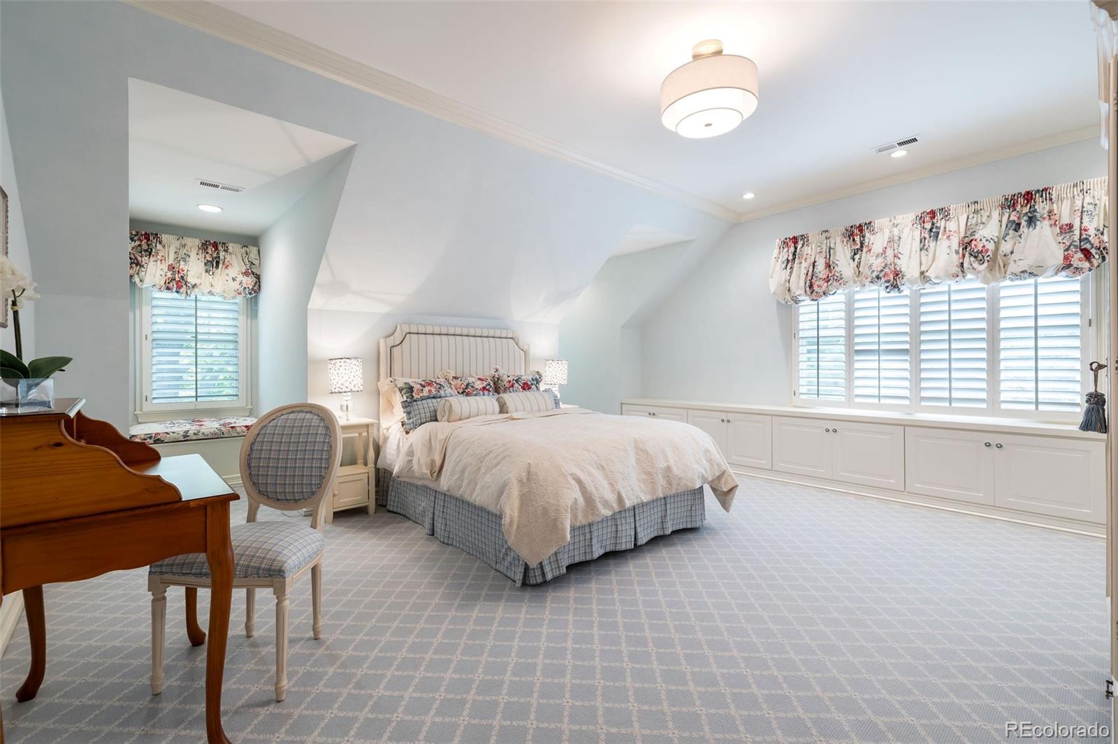 MLS Image #26 for 4660 s downing street,englewood, Colorado