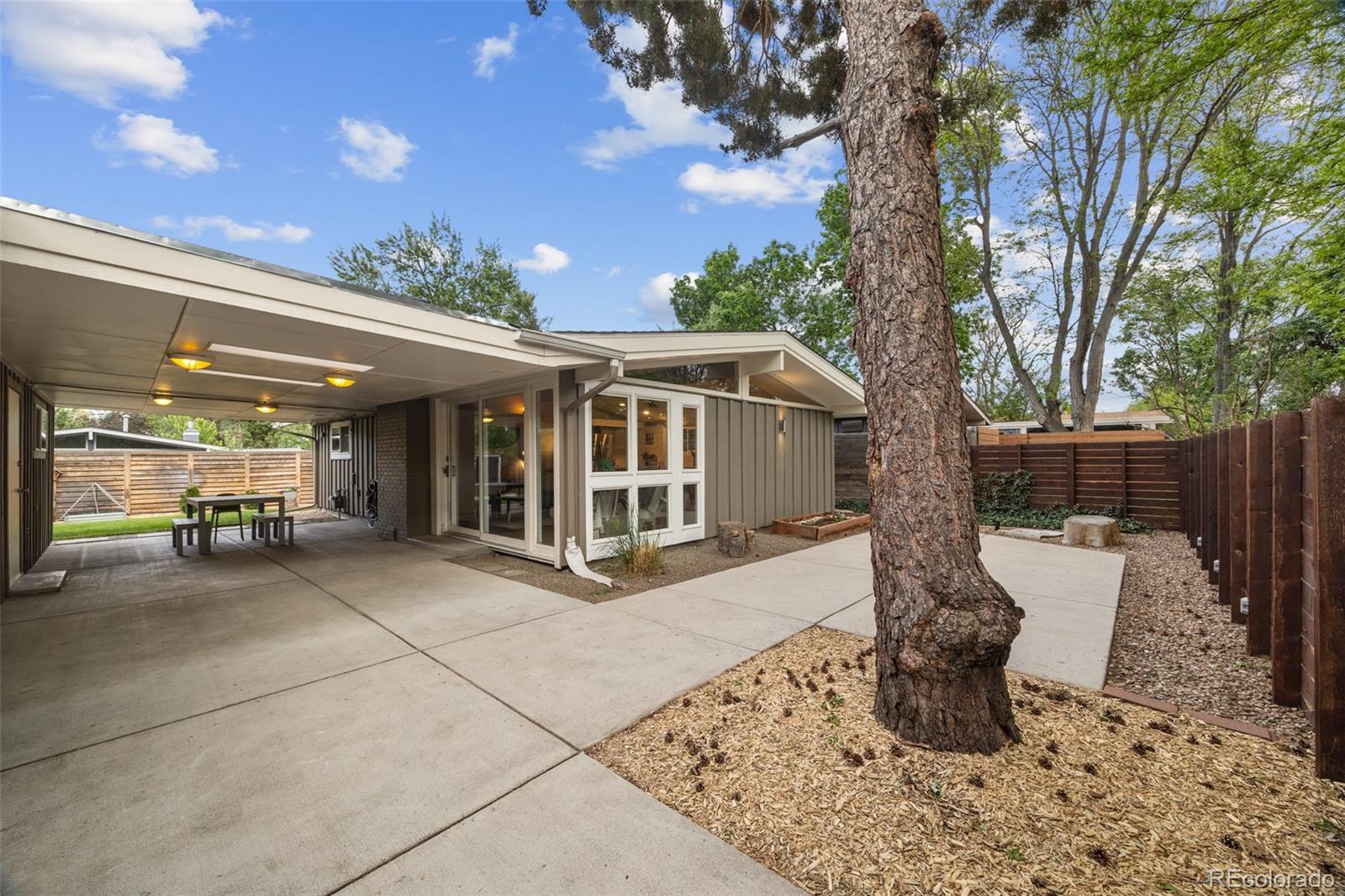 MLS Image #22 for 2550 s newton street,denver, Colorado