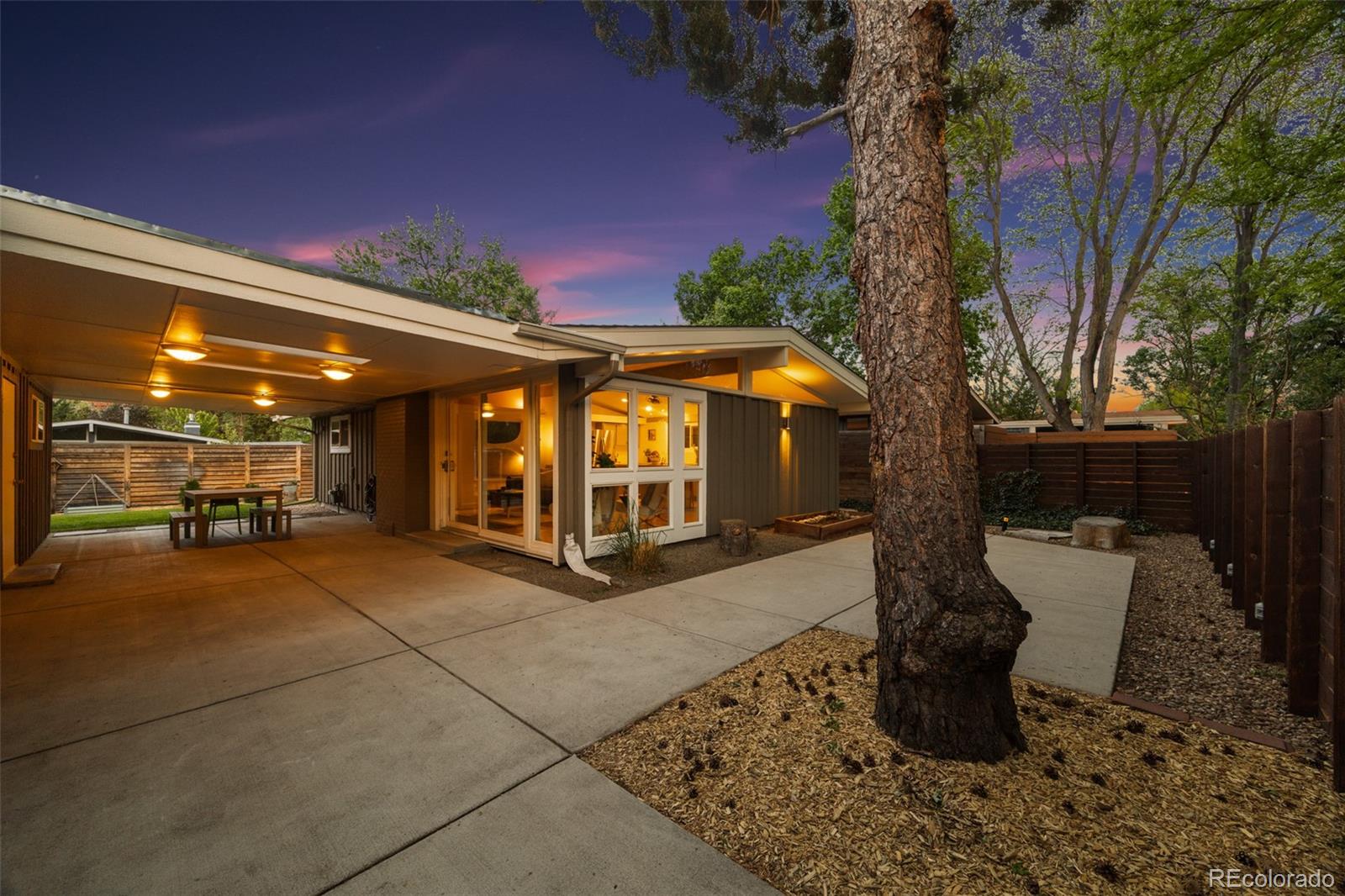 MLS Image #30 for 2550 s newton street,denver, Colorado