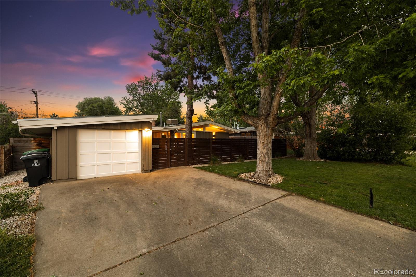 MLS Image #33 for 2550 s newton street,denver, Colorado