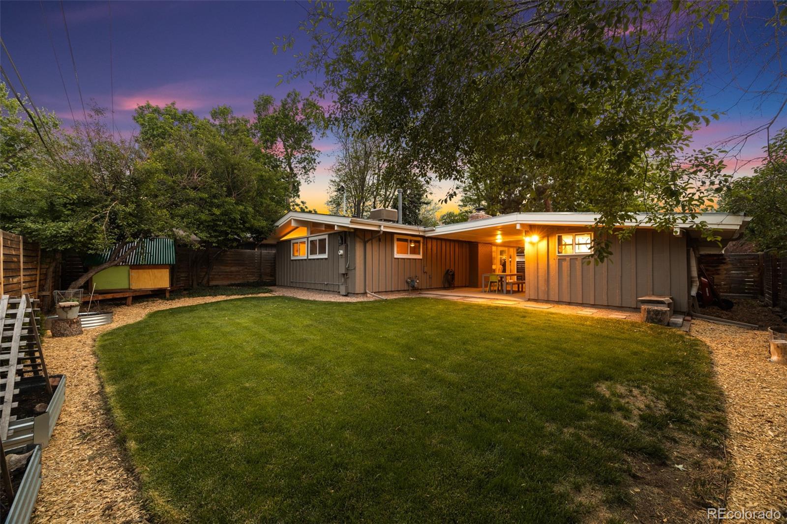 MLS Image #37 for 2550 s newton street,denver, Colorado