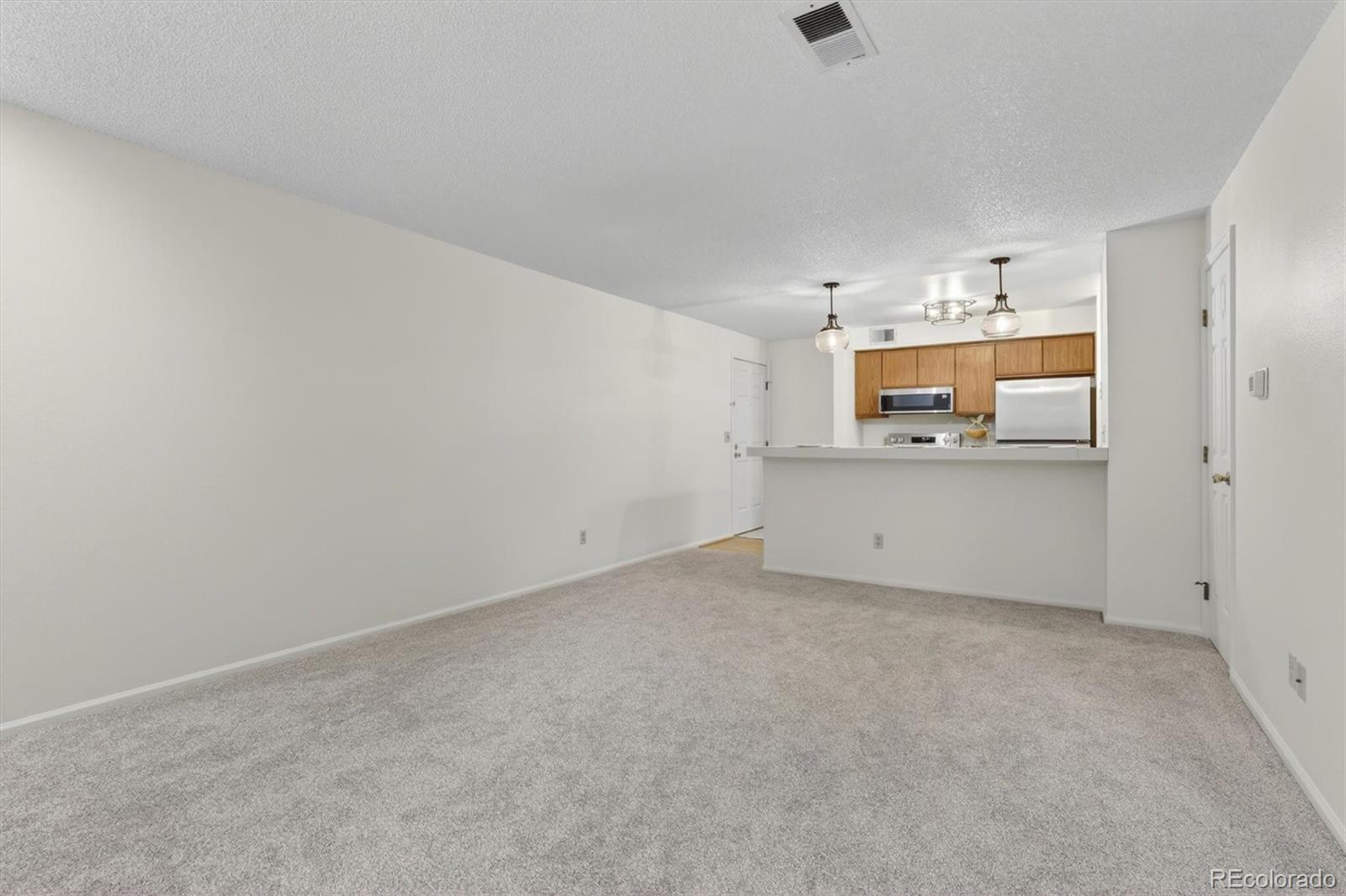 MLS Image #10 for 2575 s syracuse way e207,denver, Colorado