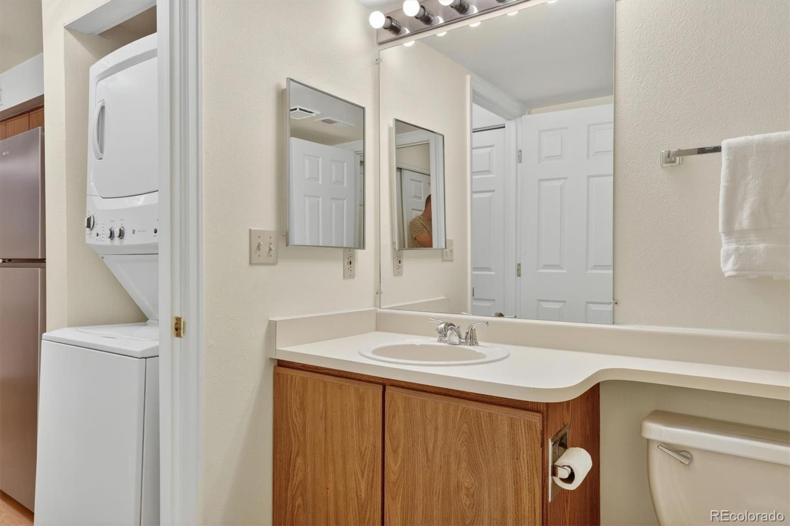 MLS Image #13 for 2575 s syracuse way e207,denver, Colorado
