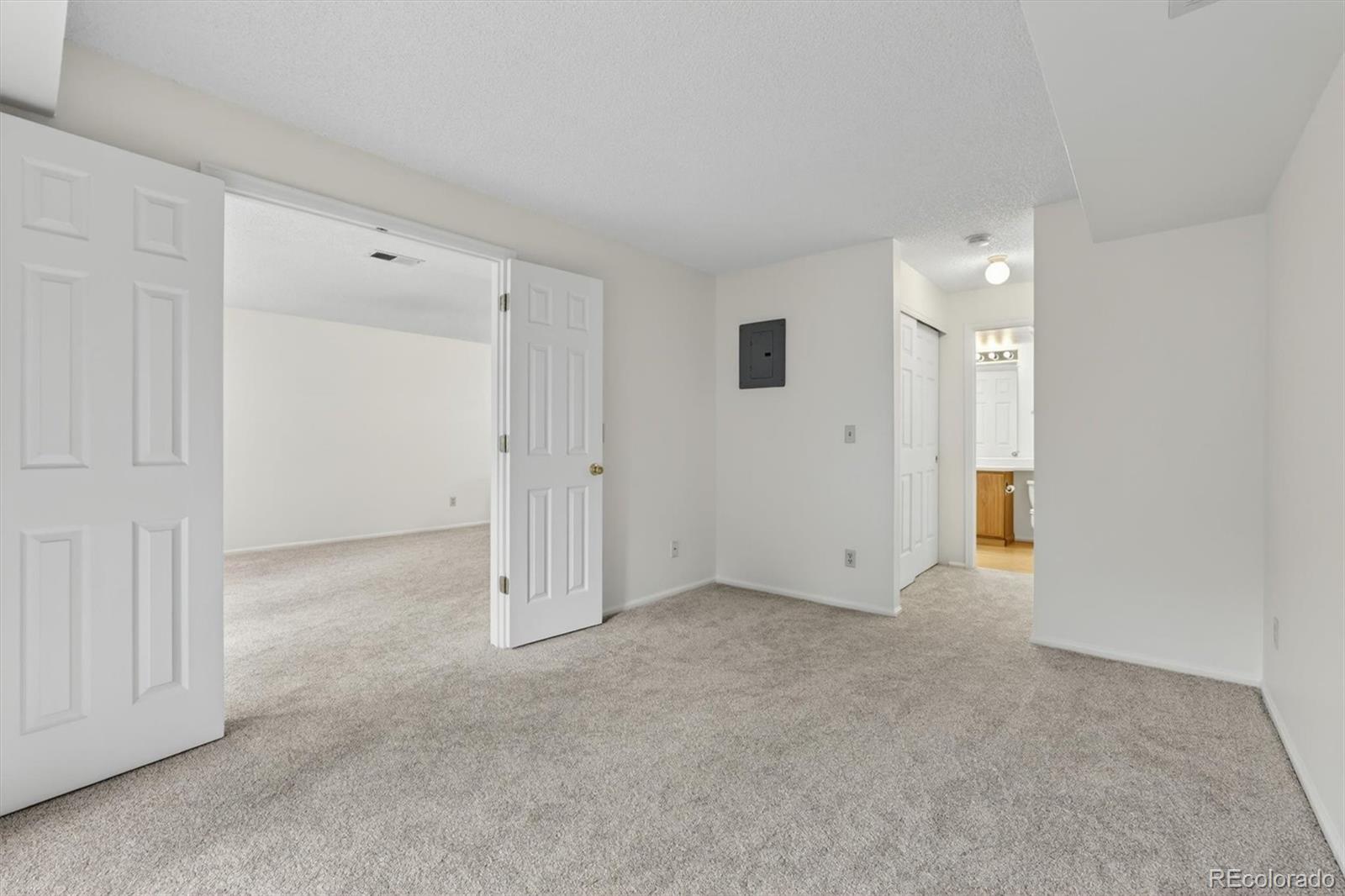 MLS Image #16 for 2575 s syracuse way e207,denver, Colorado