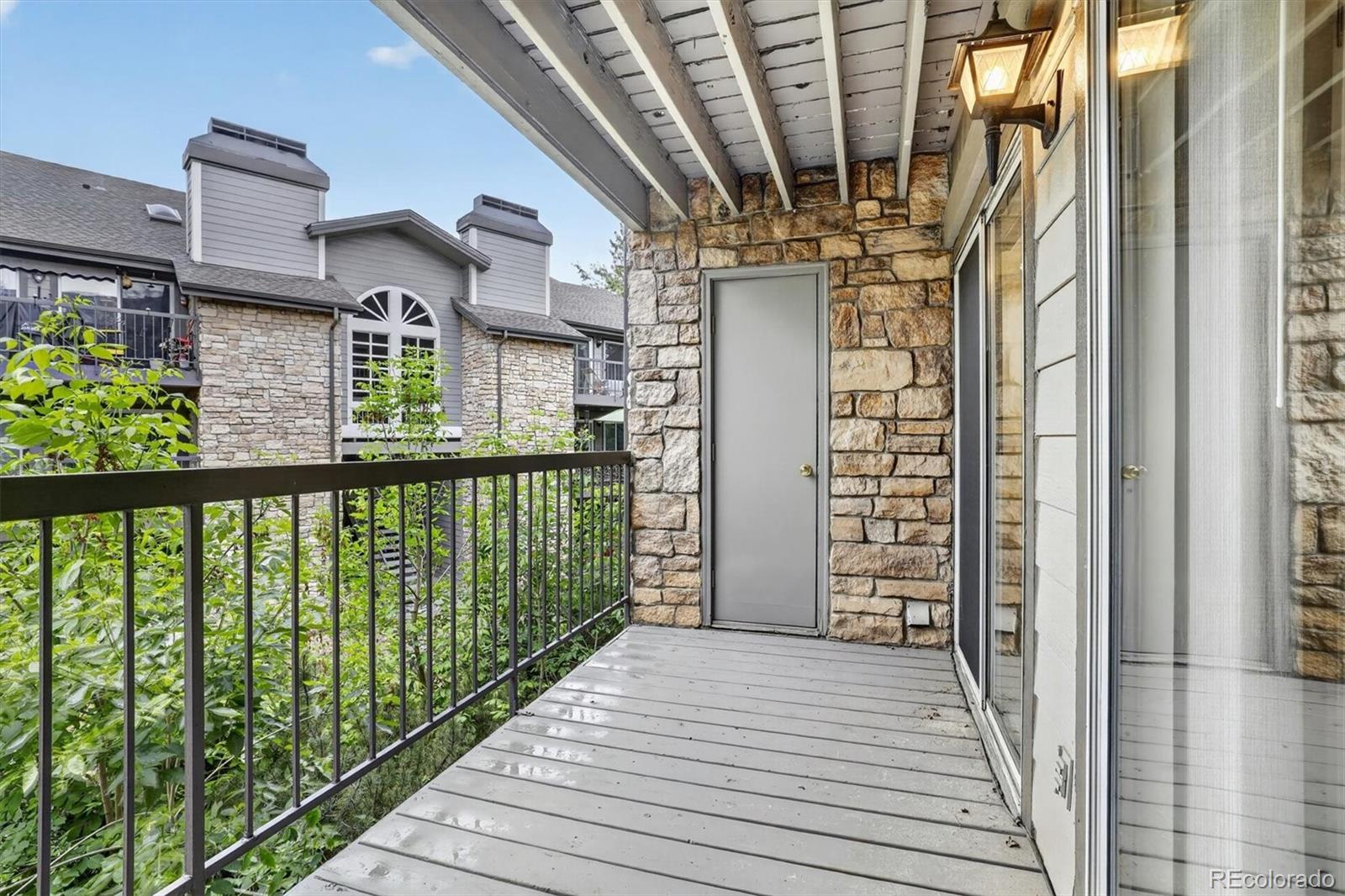 MLS Image #19 for 2575 s syracuse way e207,denver, Colorado