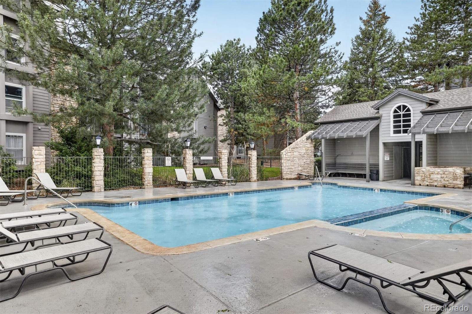 MLS Image #22 for 2575 s syracuse way e207,denver, Colorado