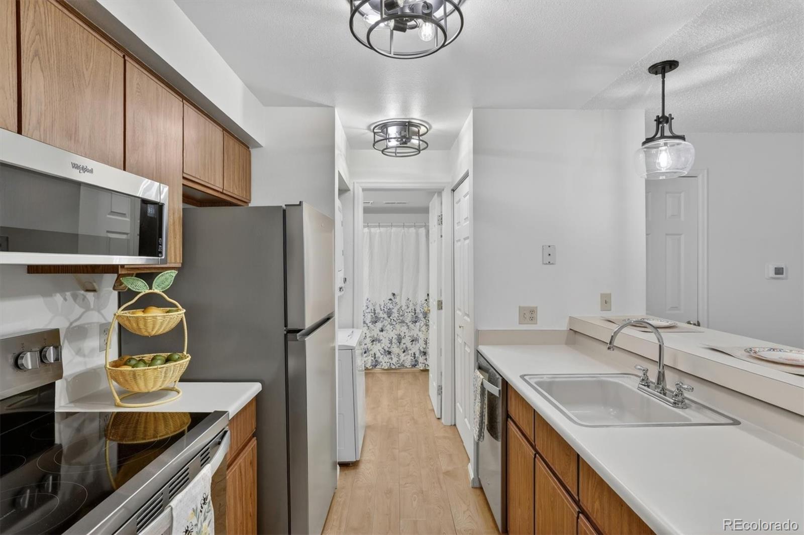 MLS Image #4 for 2575 s syracuse way e207,denver, Colorado