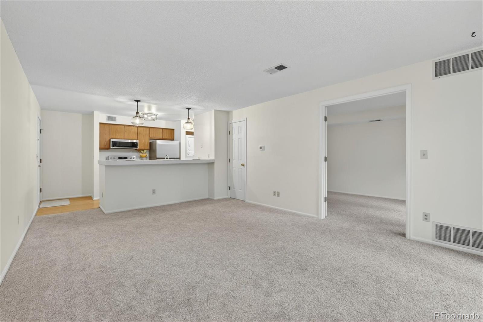MLS Image #6 for 2575 s syracuse way e207,denver, Colorado