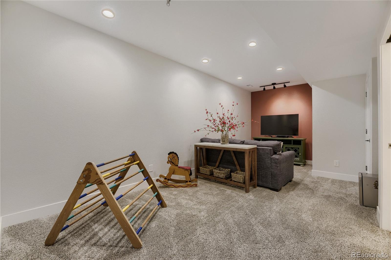 MLS Image #17 for 9112  moondance drive,littleton, Colorado