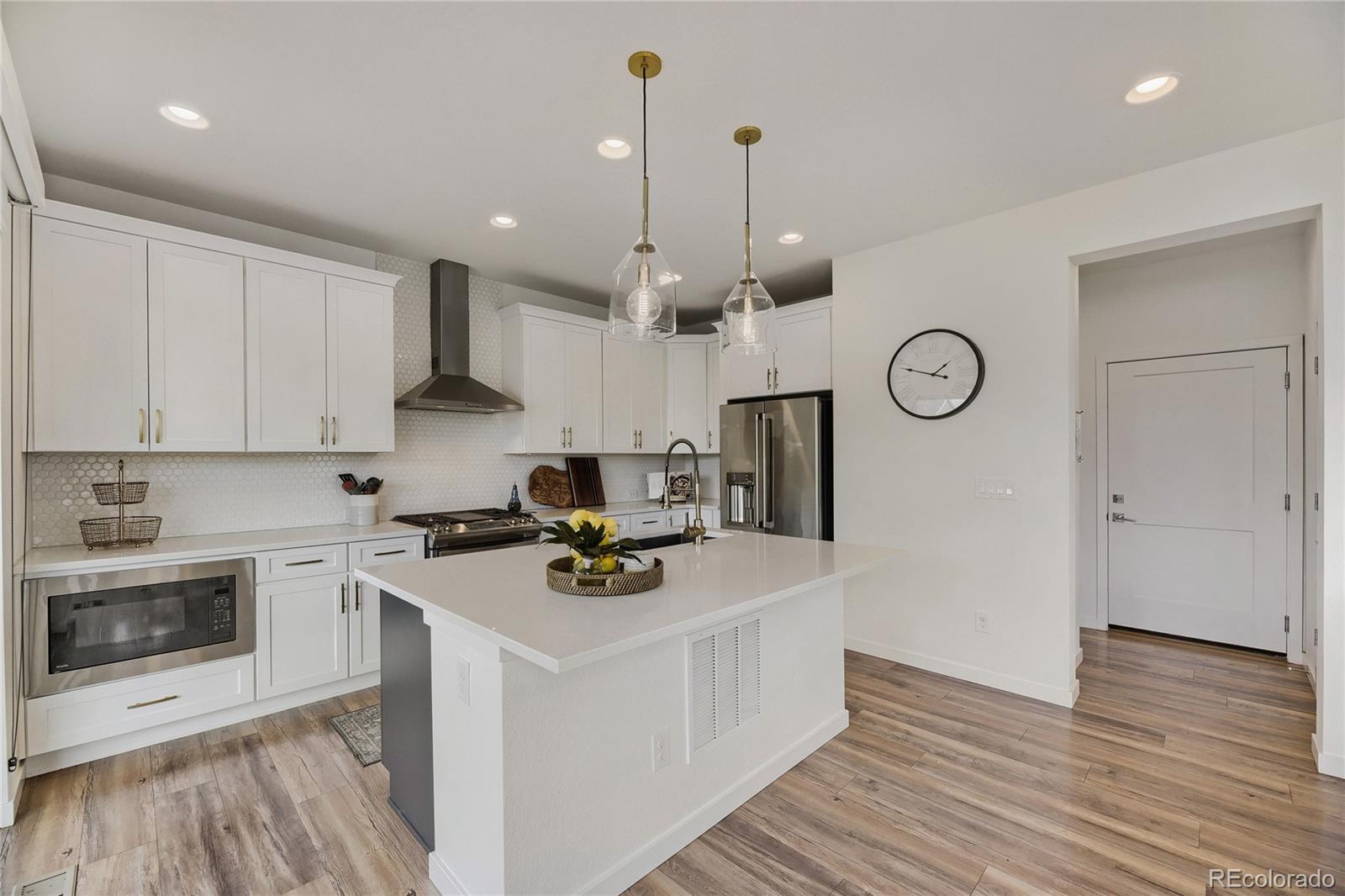 MLS Image #5 for 9112  moondance drive,littleton, Colorado