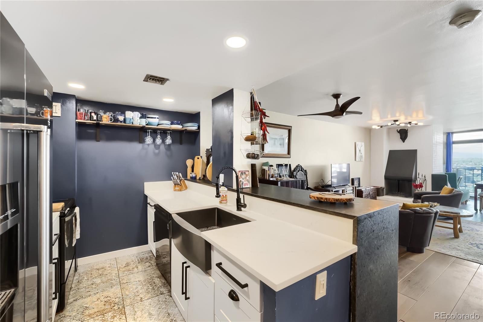MLS Image #12 for 1777  larimer street 2203,denver, Colorado