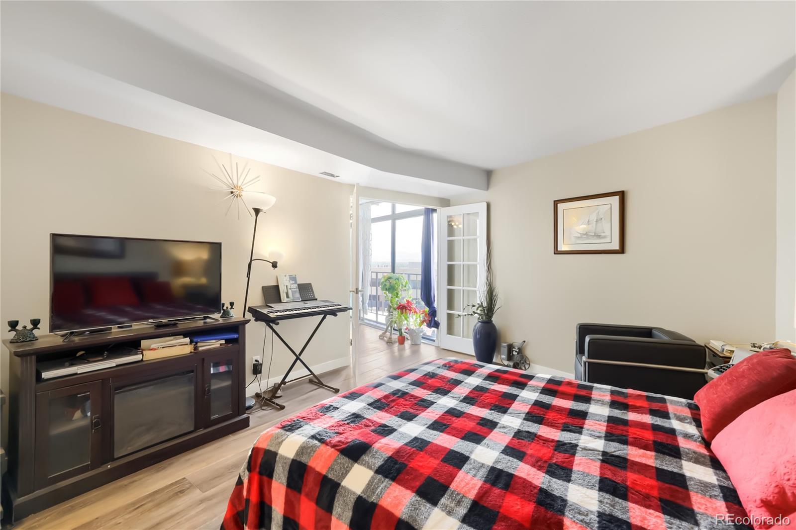 MLS Image #15 for 1777  larimer street 2203,denver, Colorado