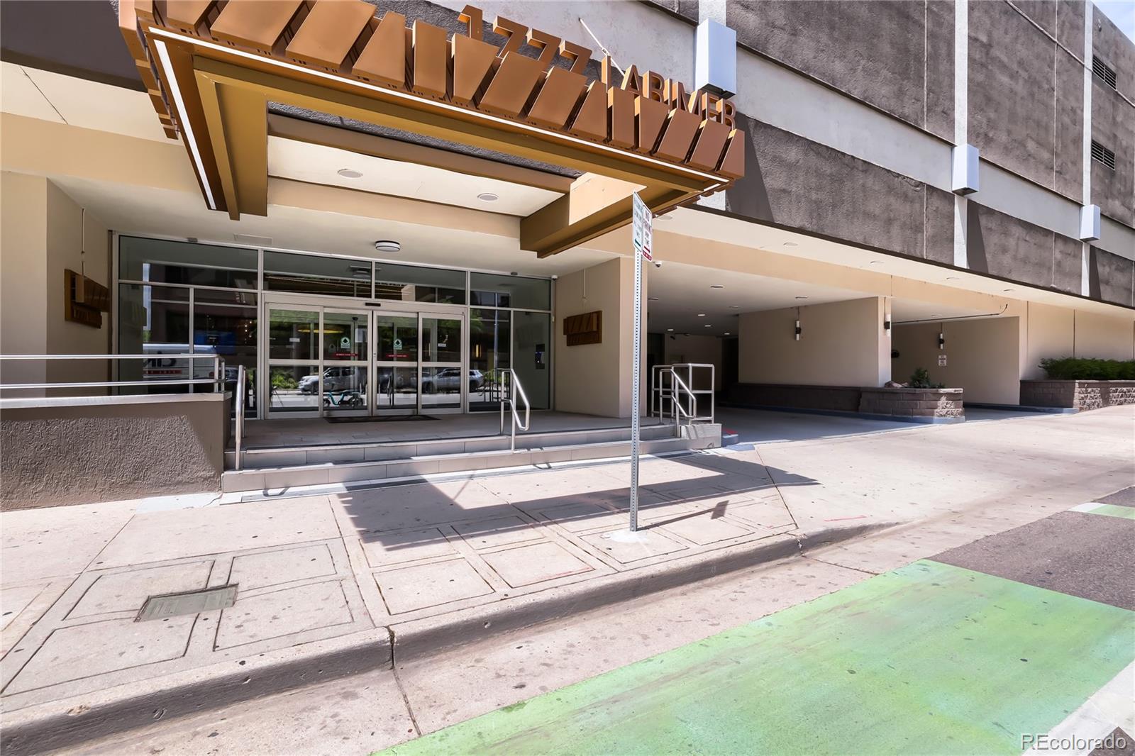 MLS Image #3 for 1777  larimer street 2203,denver, Colorado