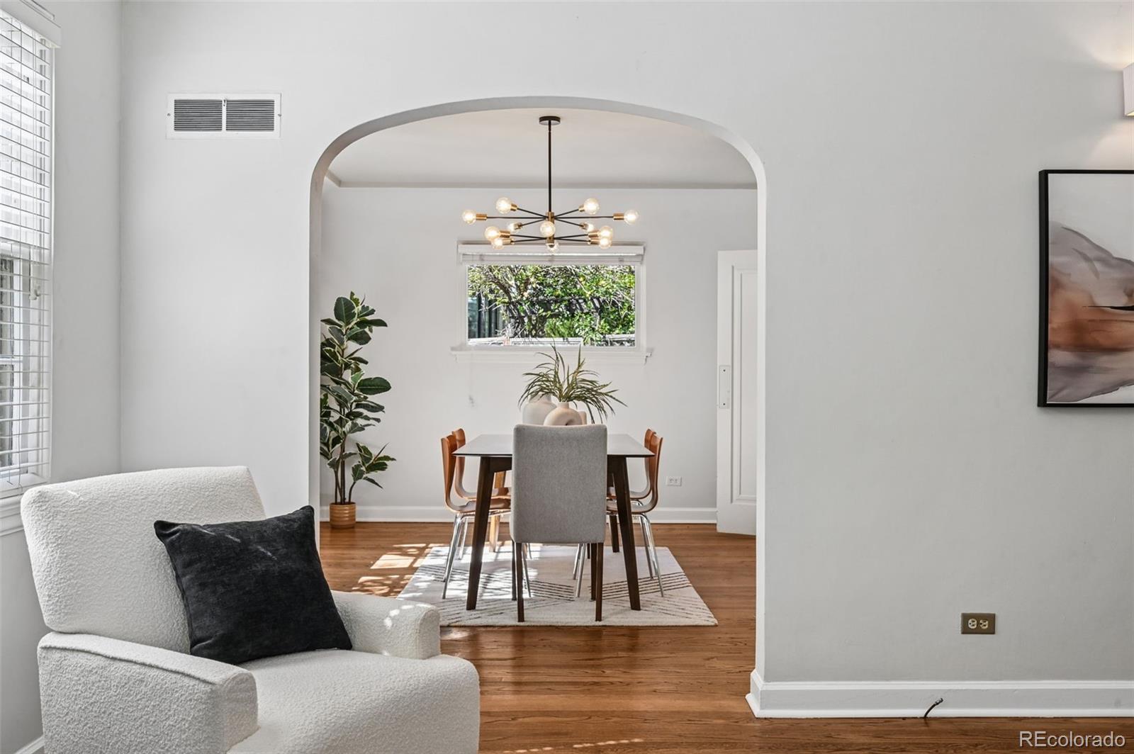 MLS Image #12 for 5815 e 6th avenue parkway,denver, Colorado