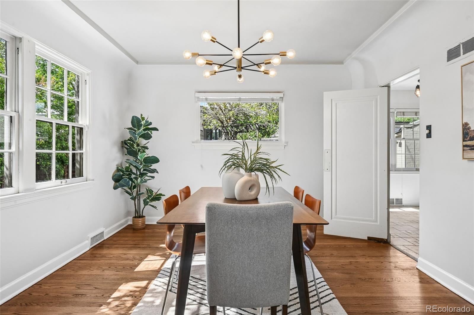 MLS Image #13 for 5815 e 6th avenue parkway,denver, Colorado
