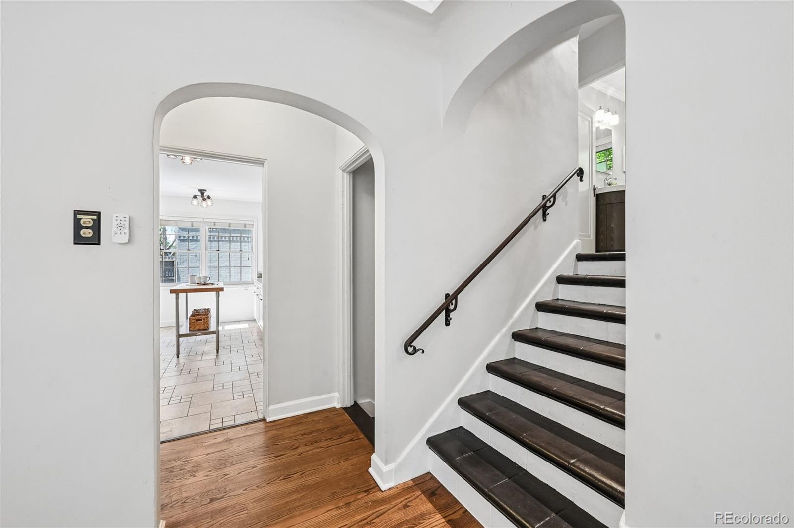 MLS Image #20 for 5815 e 6th avenue parkway,denver, Colorado