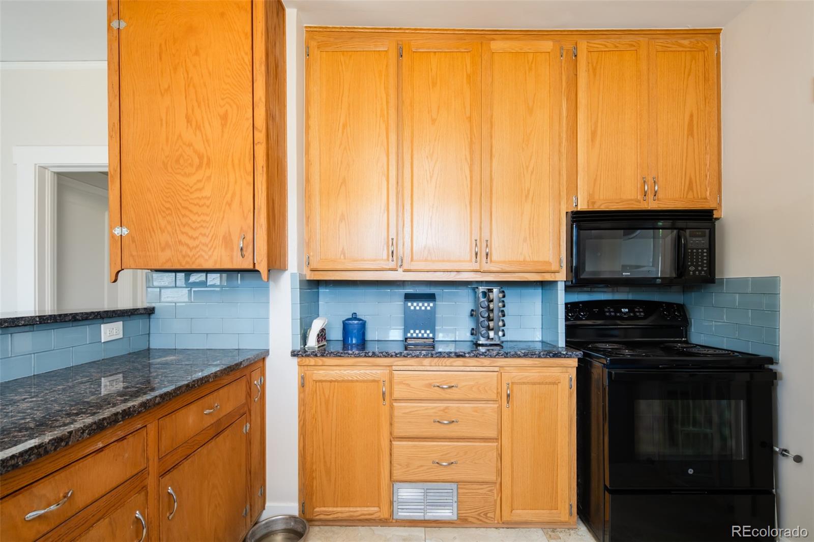 MLS Image #12 for 3435 w hayward place,denver, Colorado