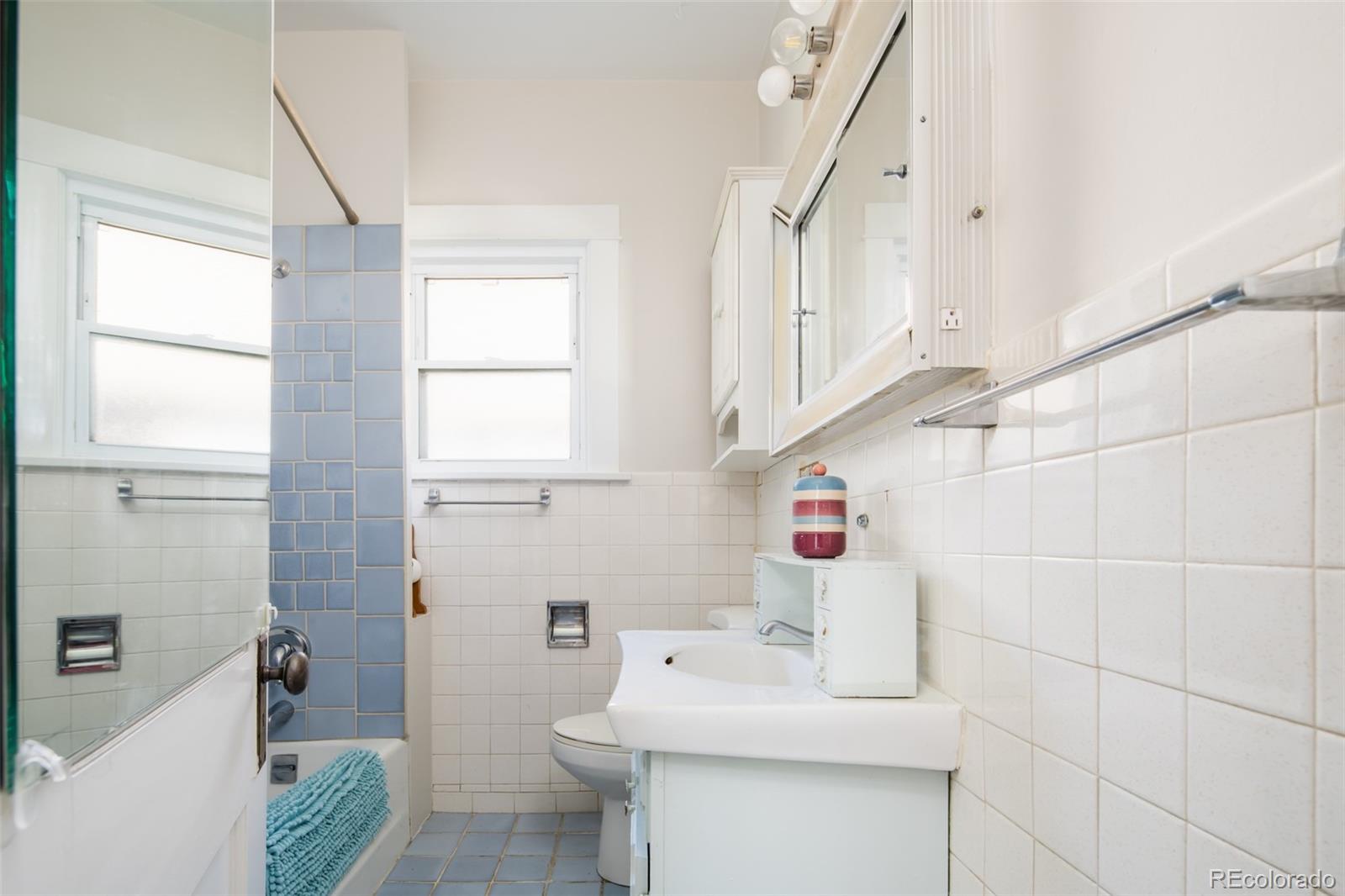 MLS Image #17 for 3435 w hayward place,denver, Colorado