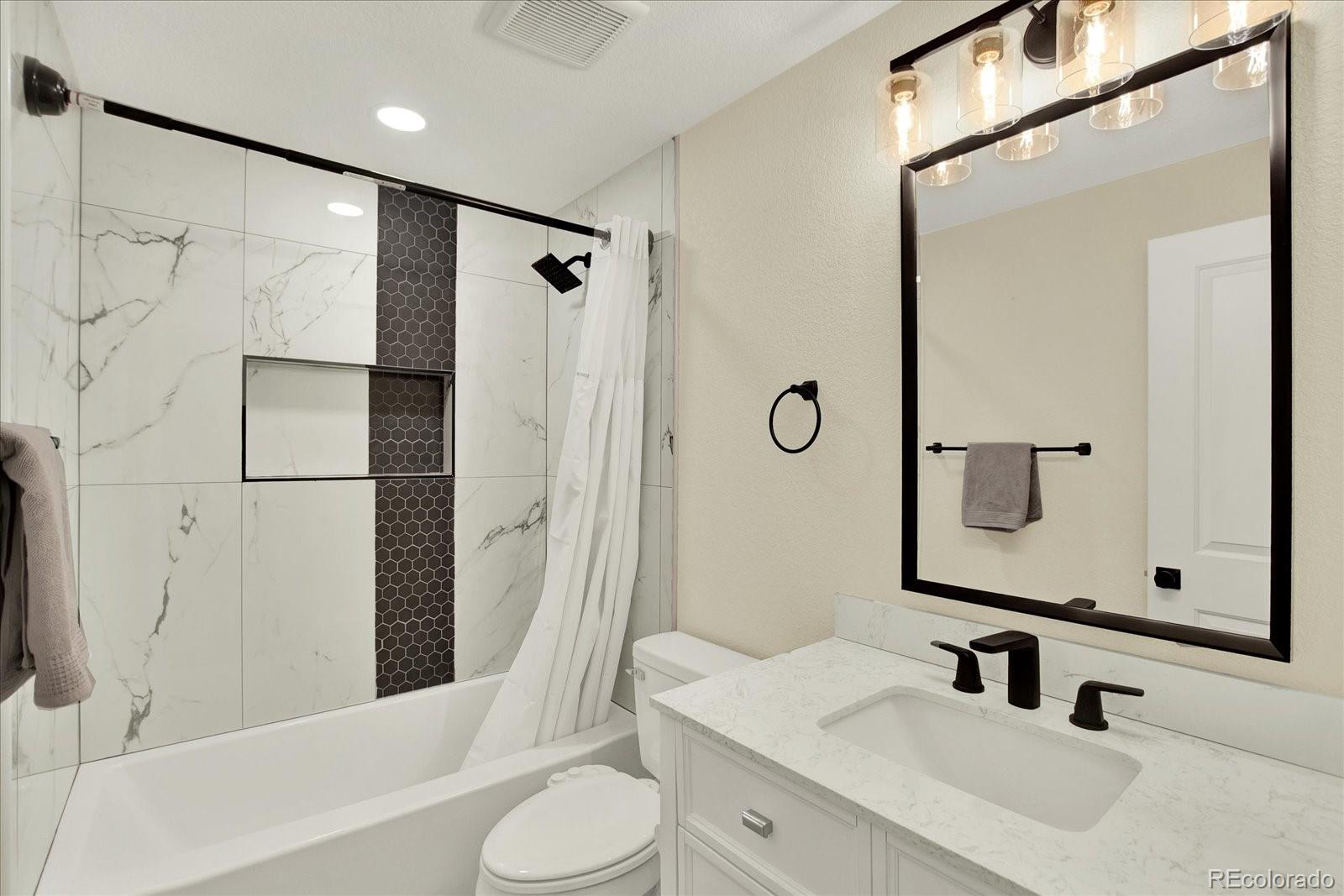 MLS Image #10 for 4074 s willow way,denver, Colorado