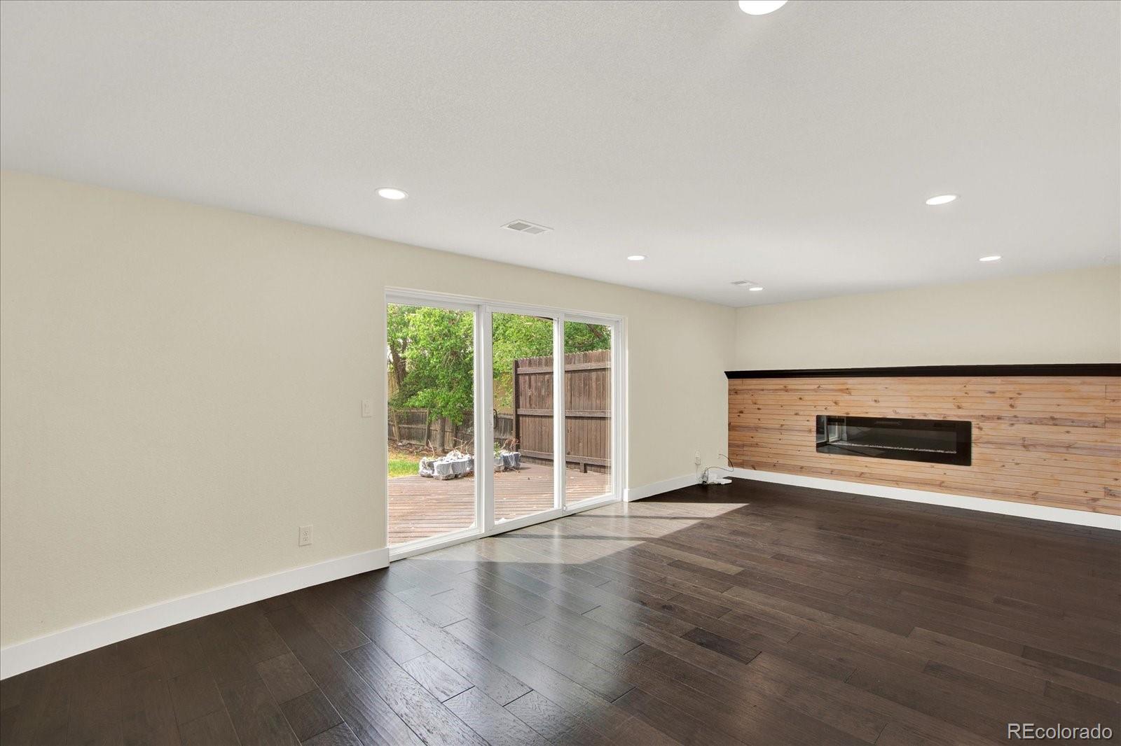 MLS Image #16 for 4074 s willow way,denver, Colorado