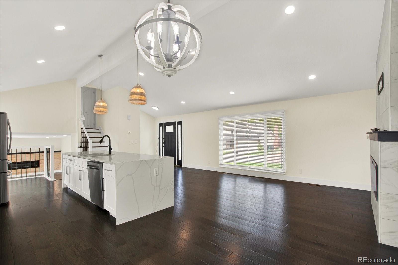 MLS Image #4 for 4074 s willow way,denver, Colorado