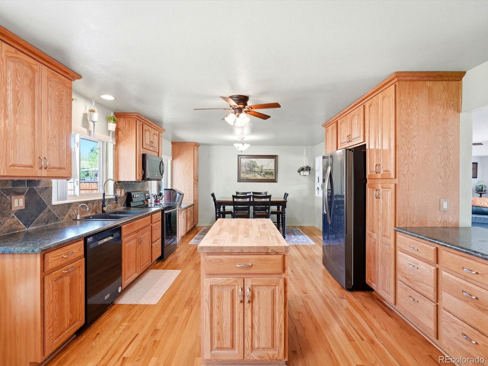 MLS Image #14 for 1947 s xenon street,lakewood, Colorado