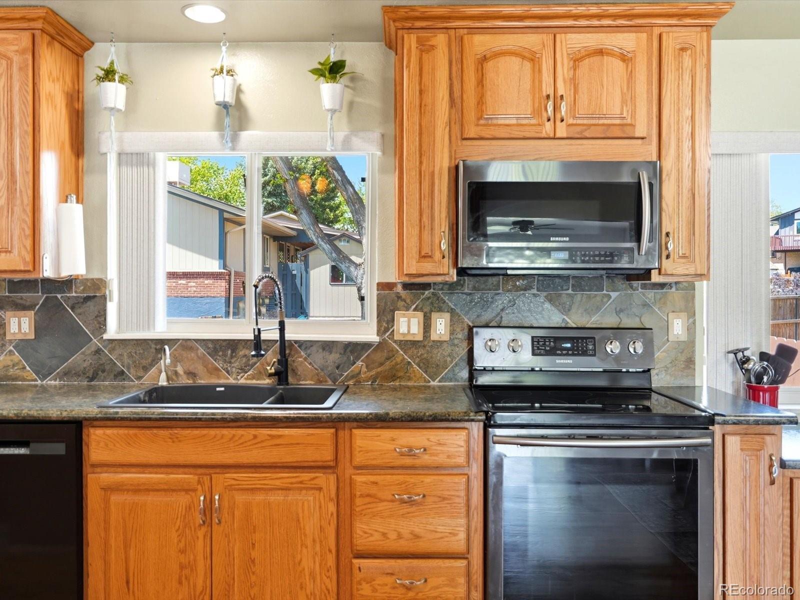 MLS Image #16 for 1947 s xenon street,lakewood, Colorado