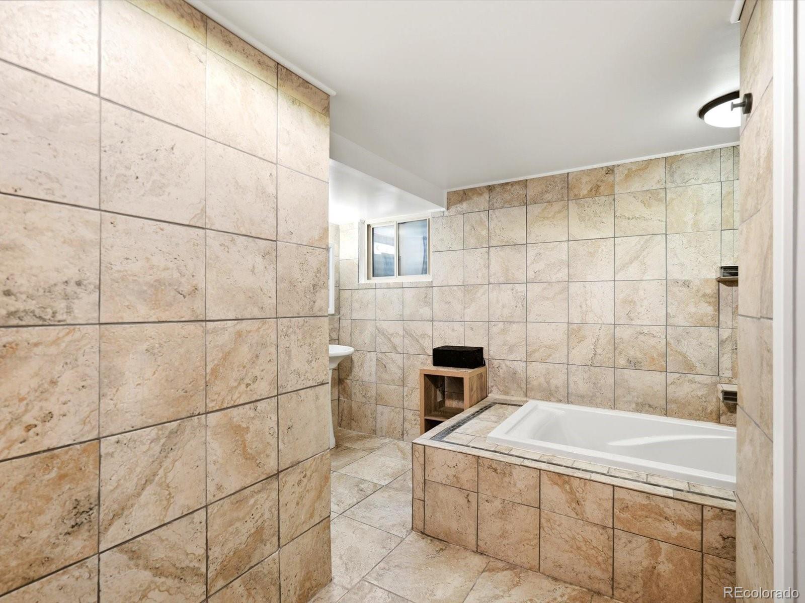 MLS Image #44 for 1947 s xenon street,lakewood, Colorado