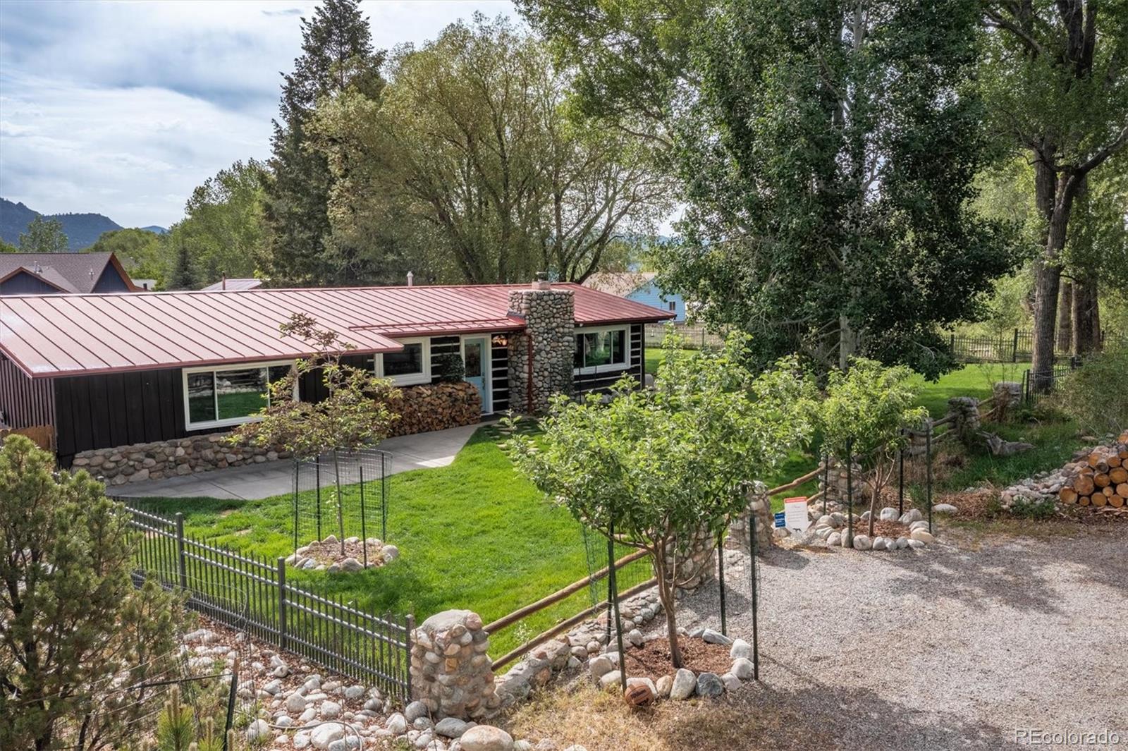 MLS Image #2 for 173 s sangre de cristo avenue,buena vista, Colorado