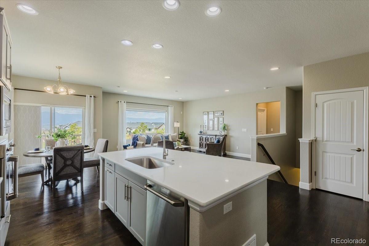 MLS Image #12 for 10924  echo canyon drive,colorado springs, Colorado