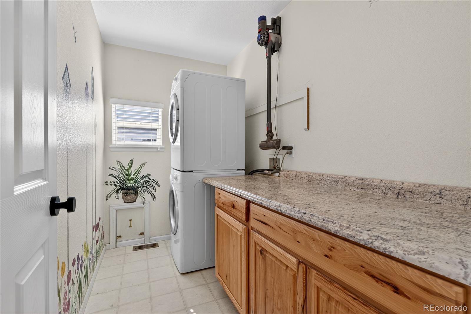 MLS Image #16 for 5485 s harlan way,littleton, Colorado