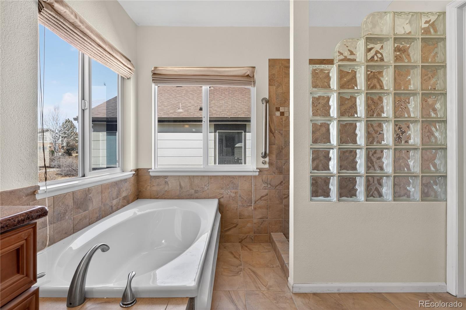 MLS Image #23 for 5485 s harlan way,littleton, Colorado