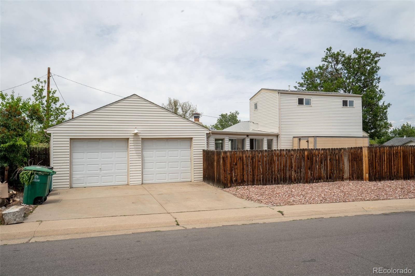 MLS Image #33 for 2793 s knox court,denver, Colorado
